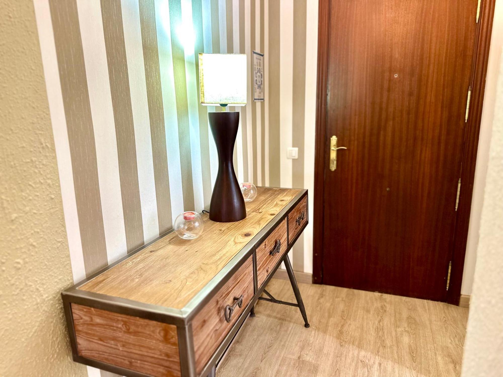 Exclusivo En Avenida Ortega Y Gasset Malaga Bagian luar foto